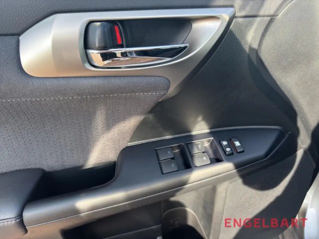 Lexus CT 200h Navi Sitzheizung LED ACC DAB Keyless Entry Spurhal