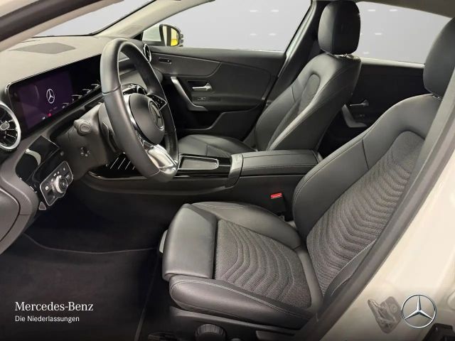 Mercedes-Benz A 180 Progressive