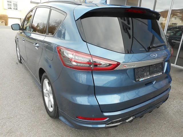 Ford S-Max Titanium