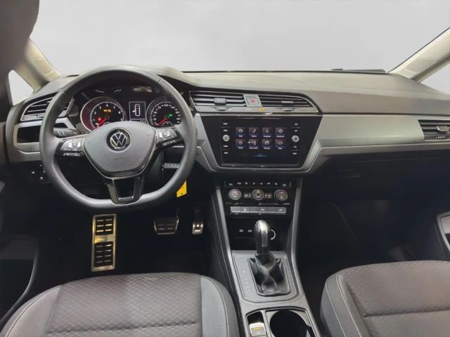 Volkswagen Touran 1.5 TSI R-Line