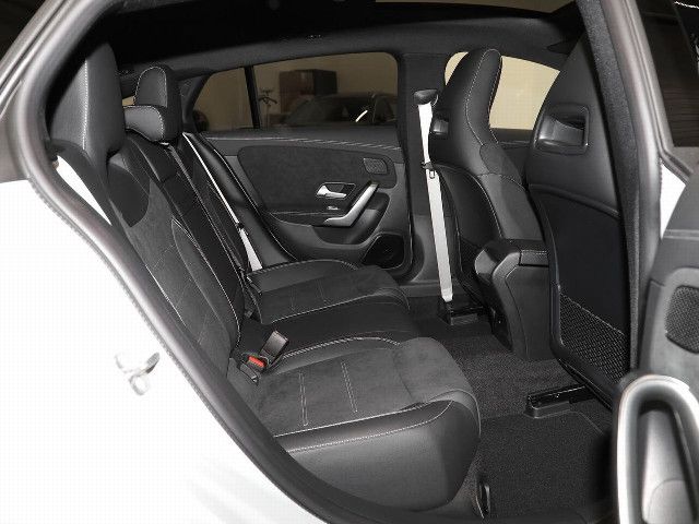 Mercedes-Benz CLA 200 CLA 200 d Shooting Brake