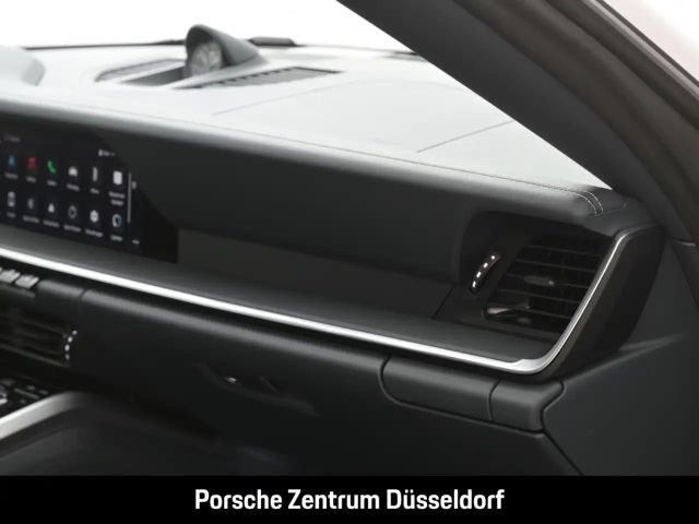 Porsche 992 4 Coupé GTS Targa