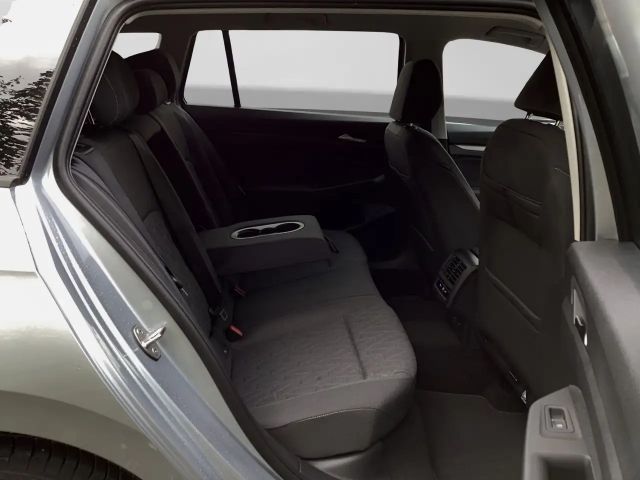 Volkswagen Golf 1.5 TSI DSG Life Variant