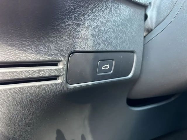 Volvo XC40 Dark Plus