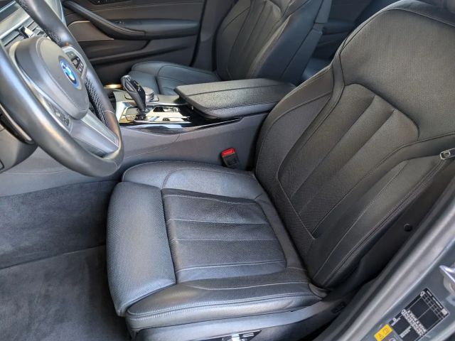 BMW 530 530e M-Sport Touring xDrive