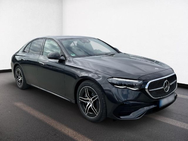 Mercedes-Benz E 220 AMG Line E 220 d Sedan