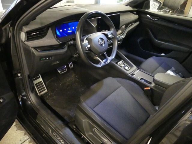 Skoda Octavia 2.0 TDI Combi Sportline