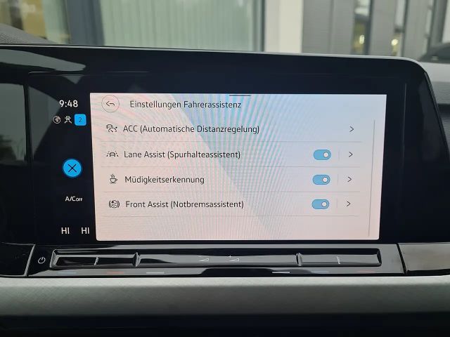 Volkswagen Golf DSG Life Variant