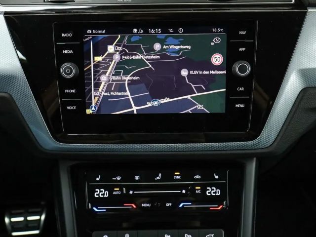 Volkswagen Touran 1.5 TSI DSG IQ.Drive