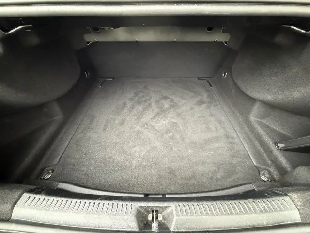 Mercedes-Benz A 180 A 180 d