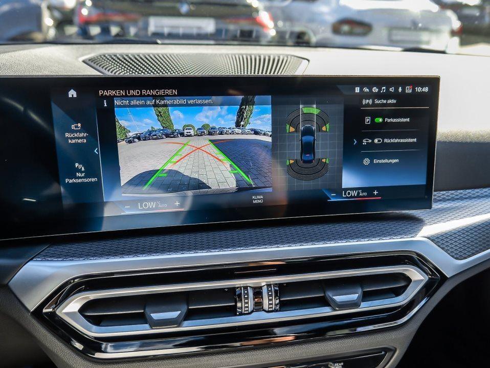 BMW 330 330i Sedan xDrive