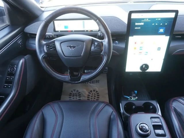 Ford Mustang Mach-E AWD Extended range