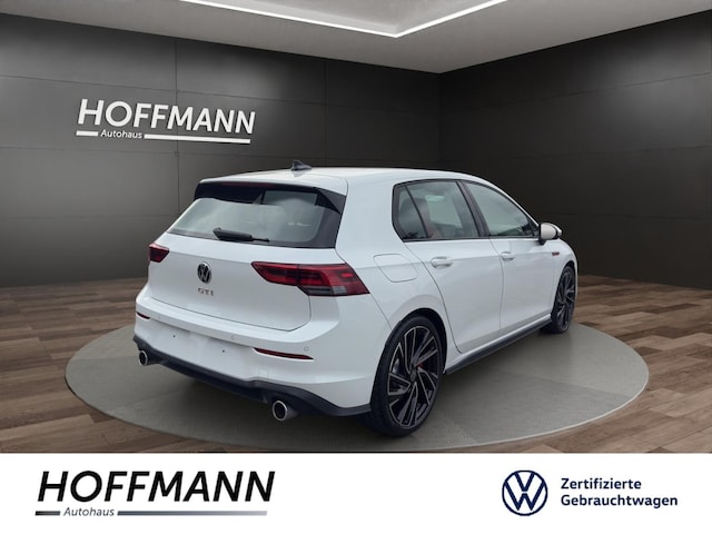 Volkswagen Golf 2.0 TSI GTI