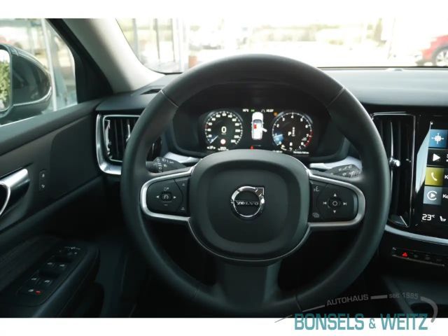 Volvo V60 Core Hybrid