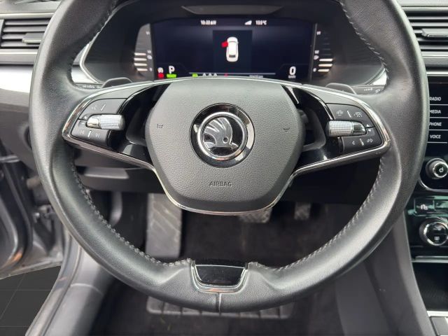 Skoda Superb Ambition Combi iV