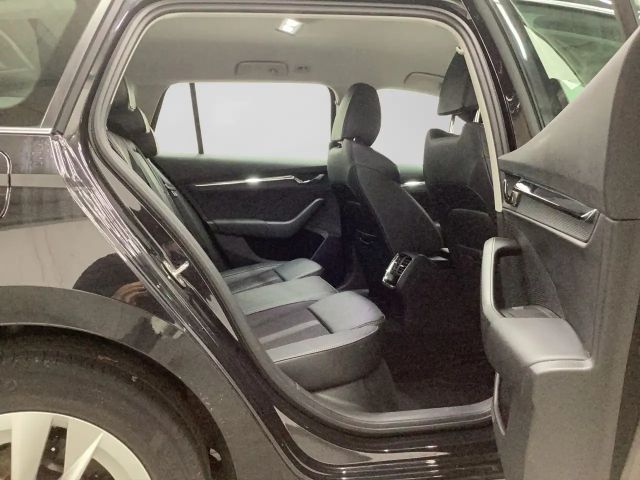 Skoda Octavia 2.0 TDI Combi Style Style