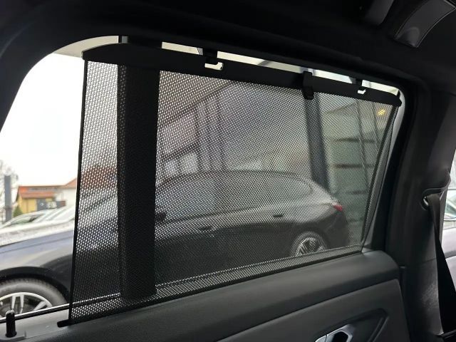 BMW 330 330e M-Sport Touring