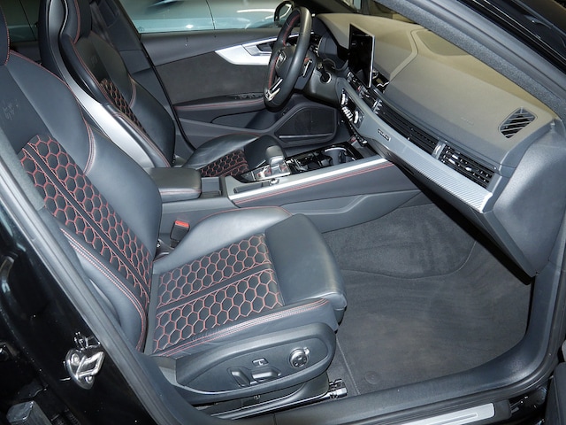 Audi RS4 Avant Quattro