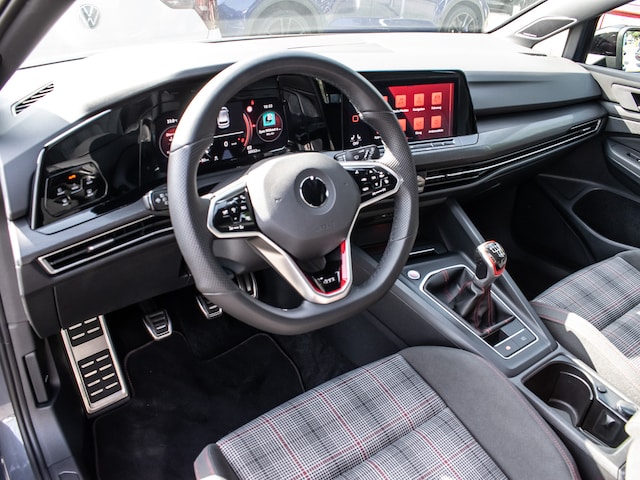 Volkswagen Golf 2.0 TSI