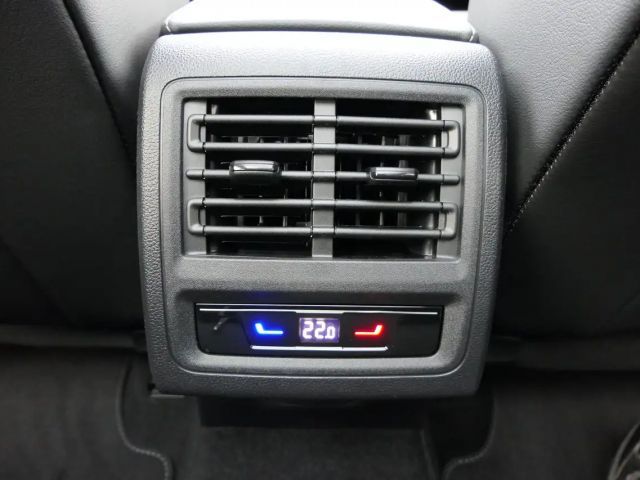 Volkswagen Golf Business DSG Variant