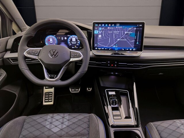 Volkswagen Golf 1.5 eTSI DSG R-Line