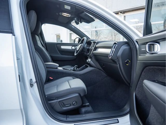 Volvo XC40 Dark Plus