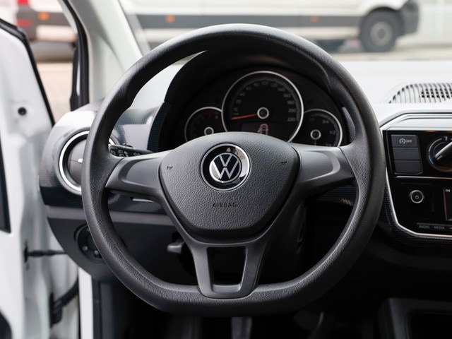 Volkswagen up! Move Move up!