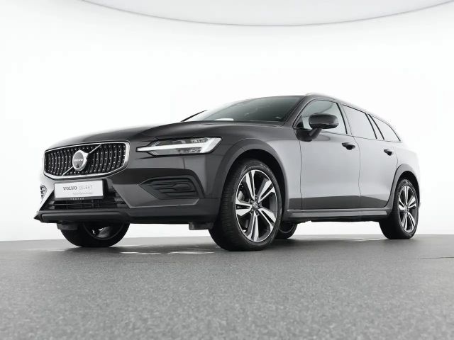 Volvo V60 AWD Plus