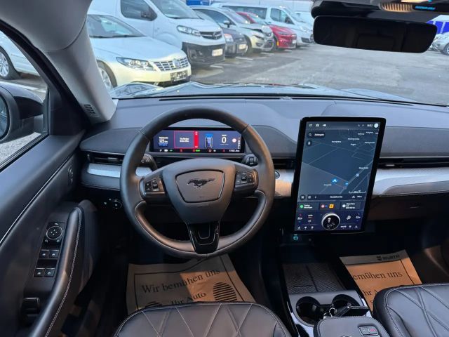 Ford Mustang Mach-E Standard range