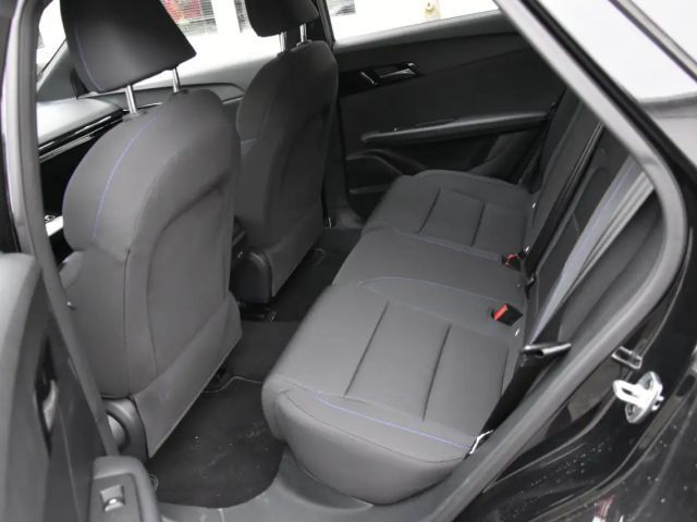 MG MG4 51 kWh 64 kWh Luxury