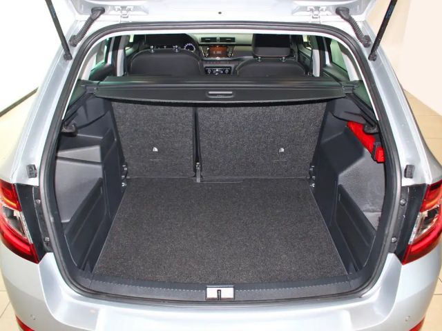 Skoda Fabia 1.0 TSI Clever Combi