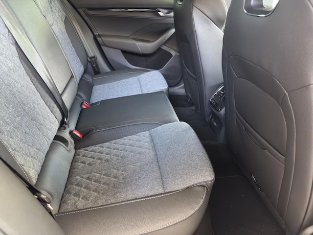 Skoda Octavia 2.0 TDI Combi Sportline