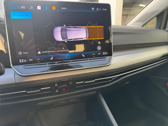 Volkswagen Golf Life Variant