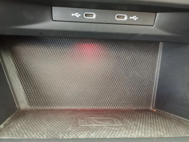 Volkswagen Golf Life Variant