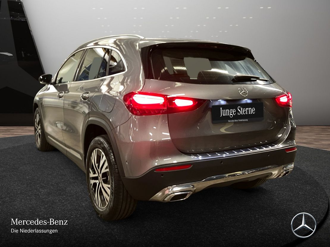 Mercedes-Benz GLA 180 Progressive