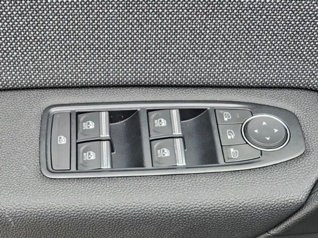 Renault Captur E-Tech Hybrid Techno