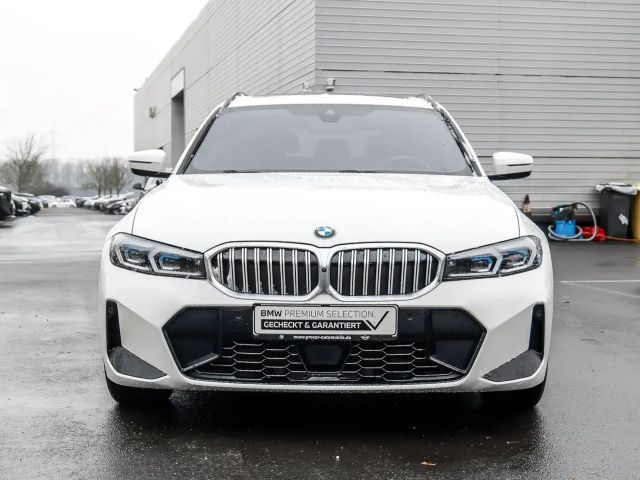 BMW 320 320i M-Sport Touring