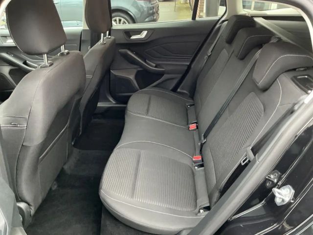 Ford Focus Titanium Wagon