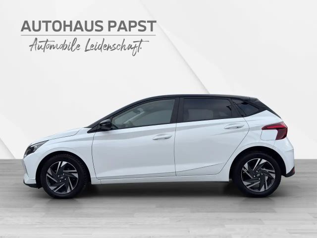 Hyundai i20 *** i-LINE PLUS *** noch ein 4 ZYLINDER MOTOR ***