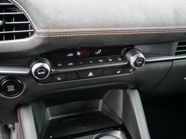 Mazda 3 2.5L SkyActiv e-Skyactiv