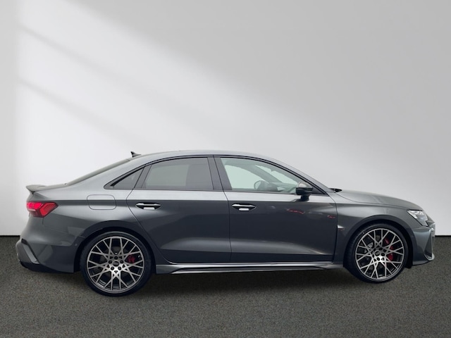 Audi RS3 Quattro S-Tronic Sedan