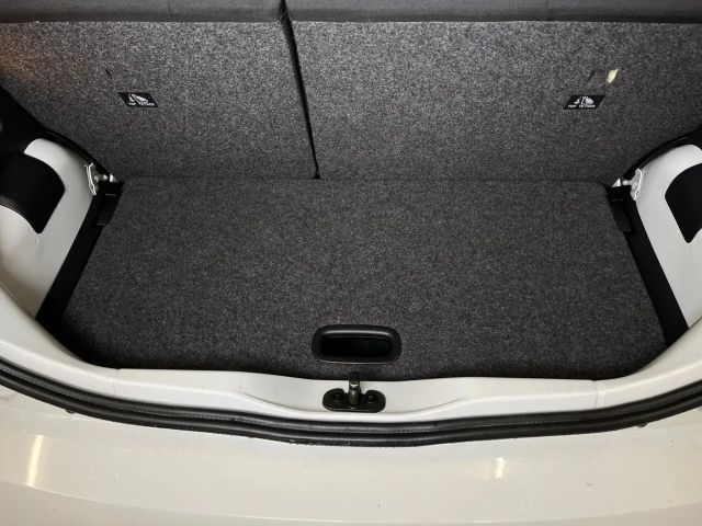 Volkswagen up! *Klima*Spurass*Maps+More-dock