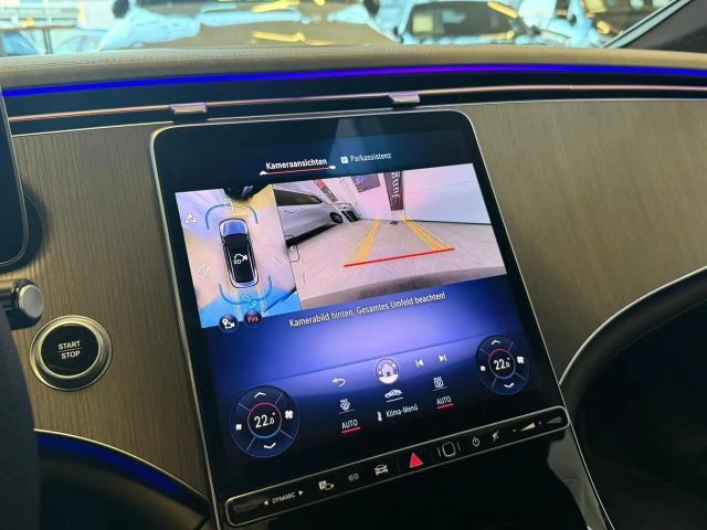 Mercedes-Benz EQE 300 AMG Line Sedan