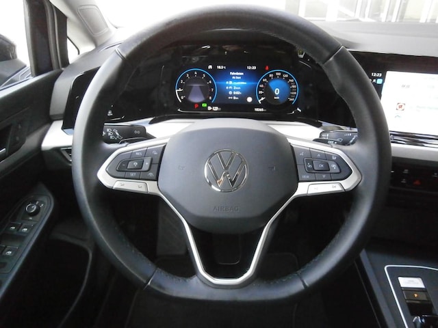 Volkswagen Golf Life Variant