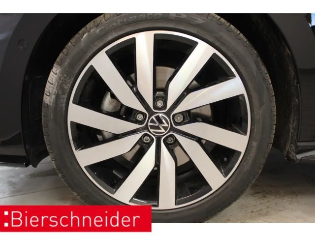 Volkswagen Touran 1.5 TSI DSG R-Line Style