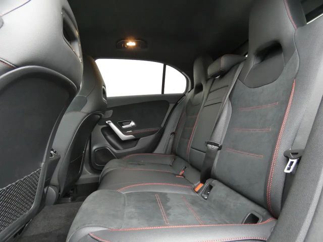 Mercedes-Benz A 180 A 180 d AMG Line Hatchback