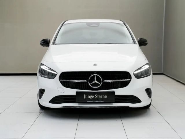 Mercedes-Benz B 180 B 180 d Sedan