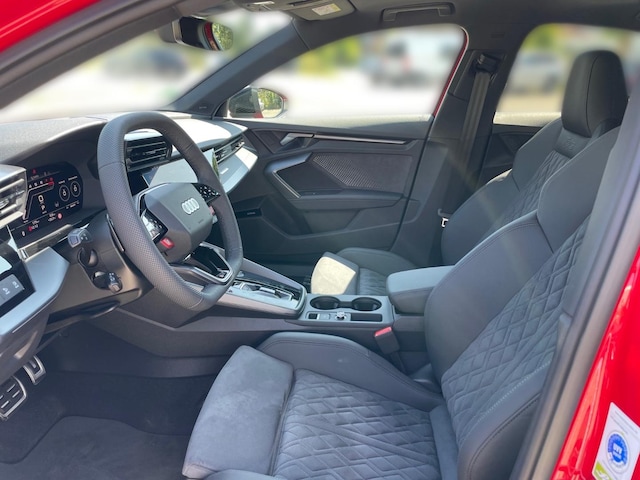 Audi RS3 Quattro S-Tronic Sedan