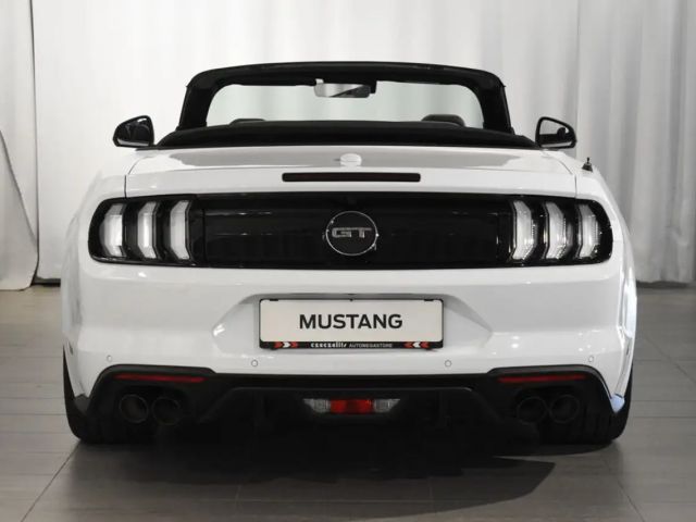 Ford Mustang Convertible GT 5.0 V8