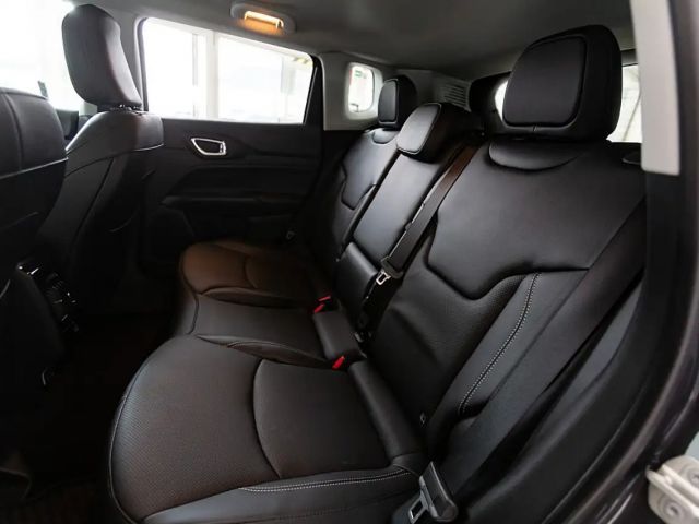 Jeep Compass 4xe Summit